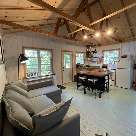 Leland'S Lakehouse Wolfville Esterno foto